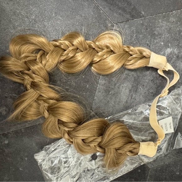 The Nori Gourd Braid Headband by Madison Braids - Picture 4 of 8